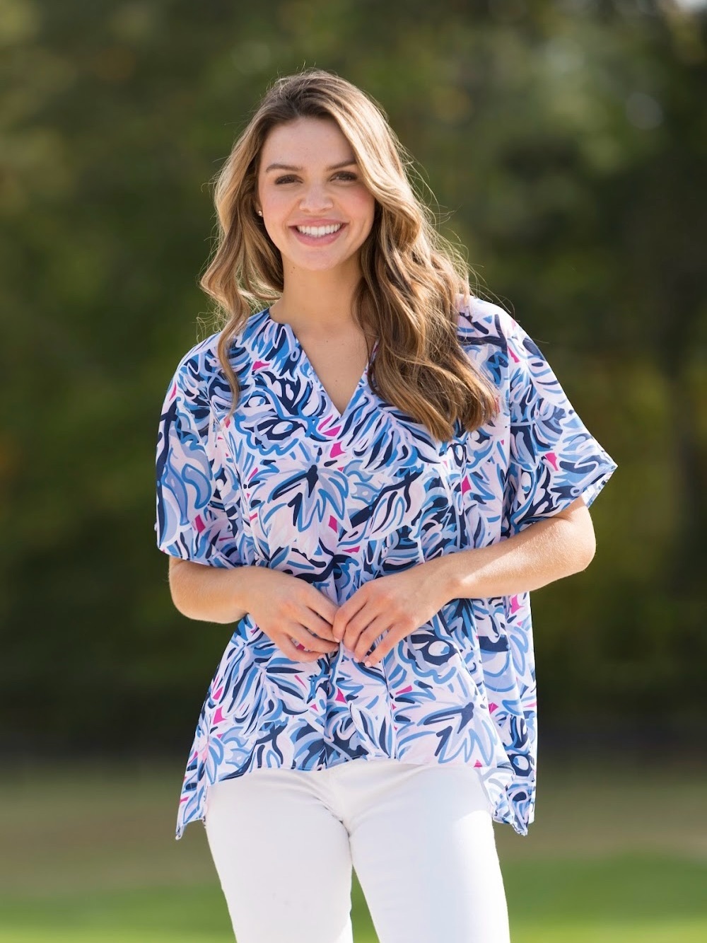 Simply Southern Blue White Pink Printed V-Neck Blouse!🩷 SMALL!🩵 New With Tags!🏷️
